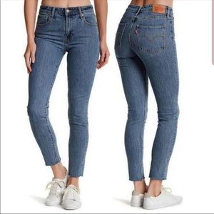 LEVIS 721 HIGH RISE SKINNY JEANS